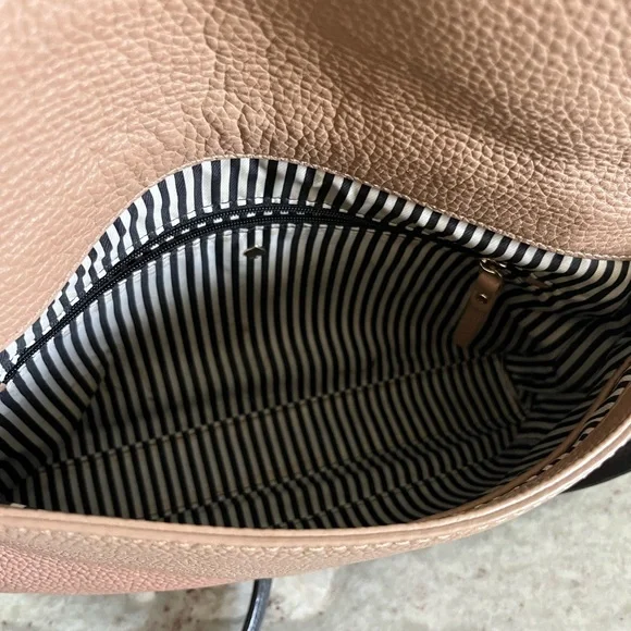 Kate Spade Black and Tan crossbody/shoulder bag - Picture 4 of 7